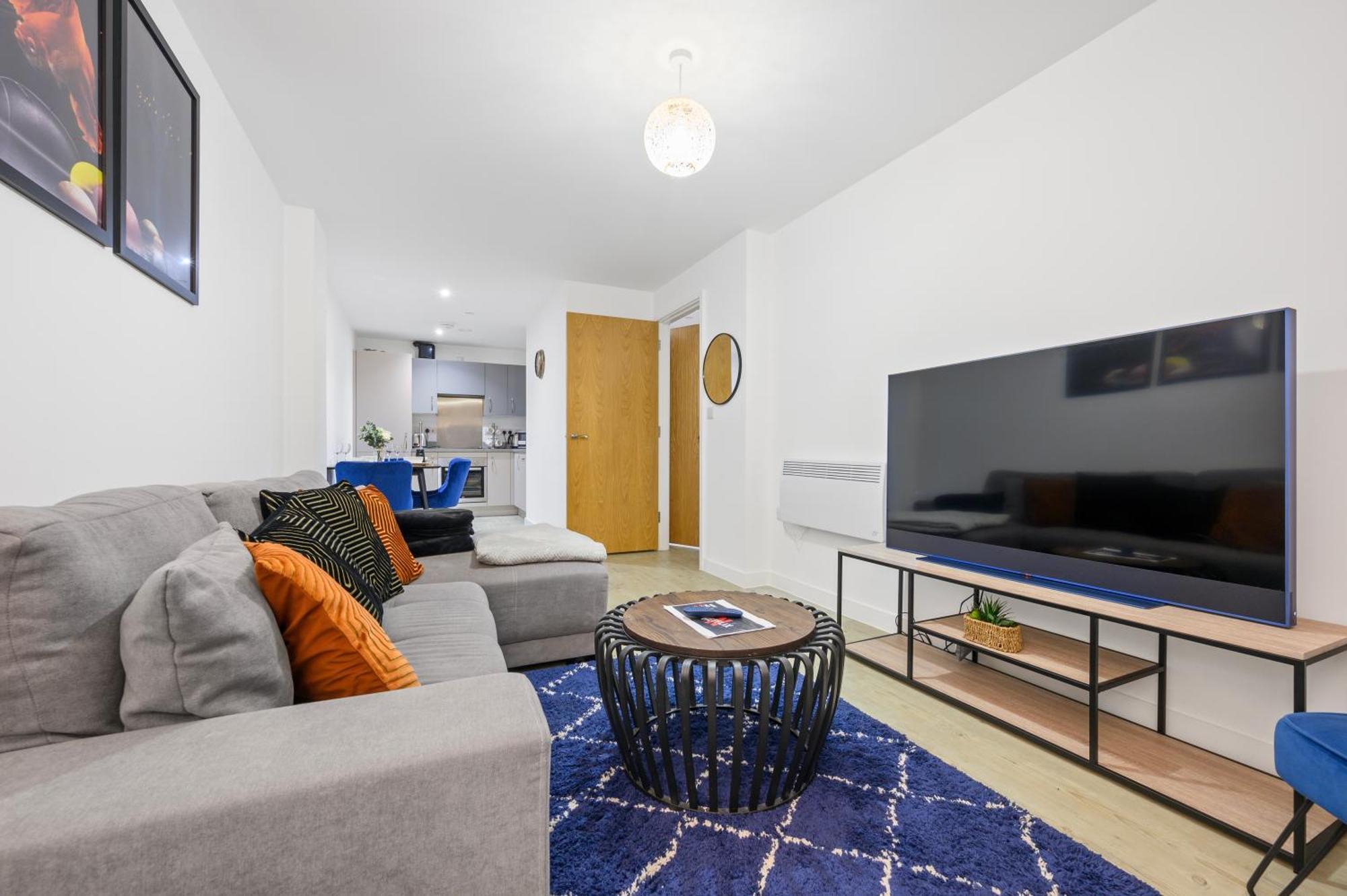 Stylish & Spacious Salford Quays One Bedroom High Floor Apartment With Balcony Manchester Exterior foto